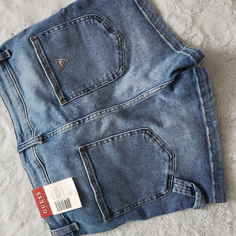 Guess Shorts - Picture 2 of 2
